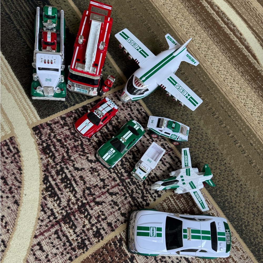 Hess Green & White Kids Vehicle Playset